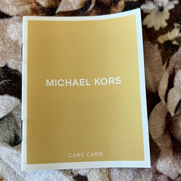 MICHAEL KORS Navy Blue Leather Jet Set Travel Gold-Tone Hardware Tote Handbag - Picture 6 of 16